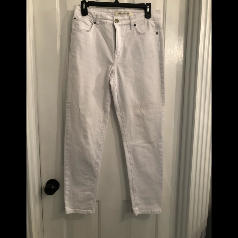 EUC Jones New York White Ankle Jeans